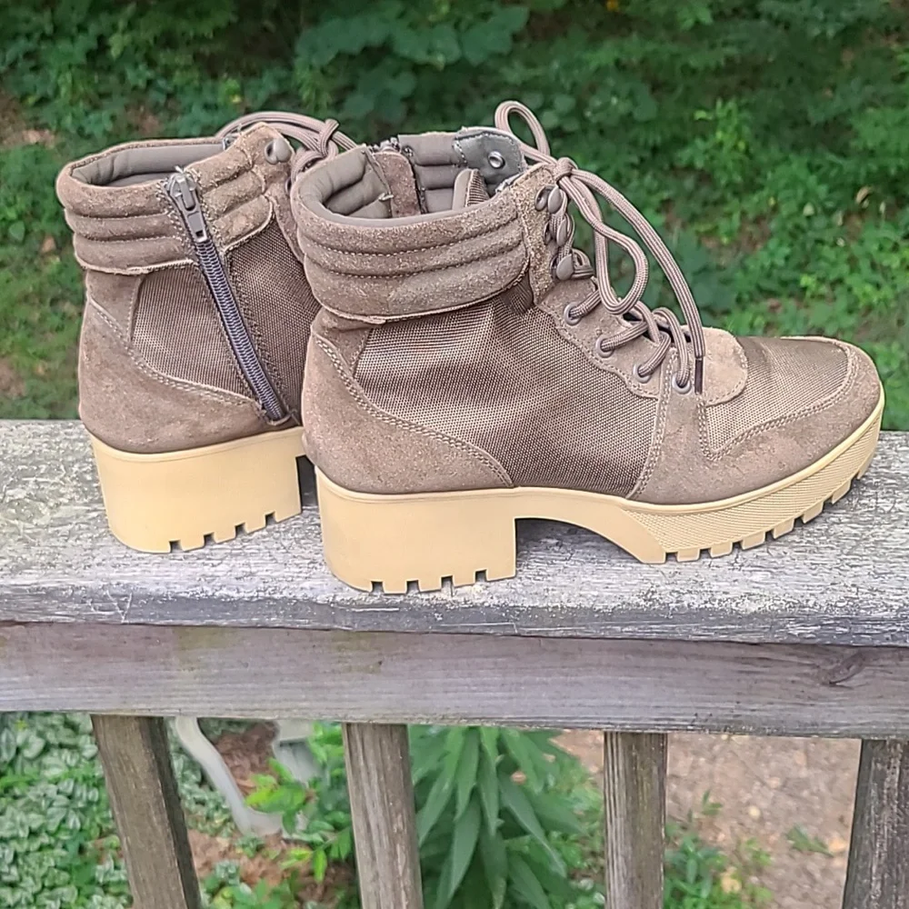 Steve Madden pre loved